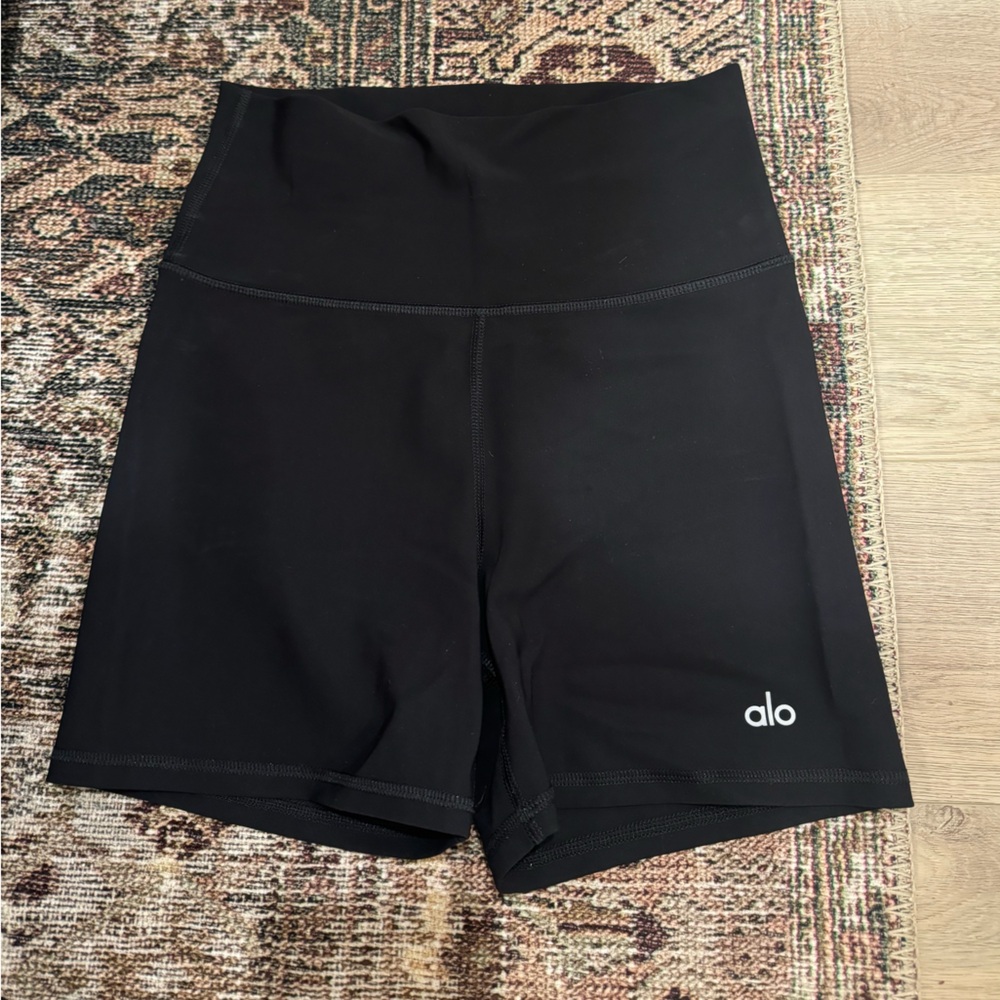 Alo black short